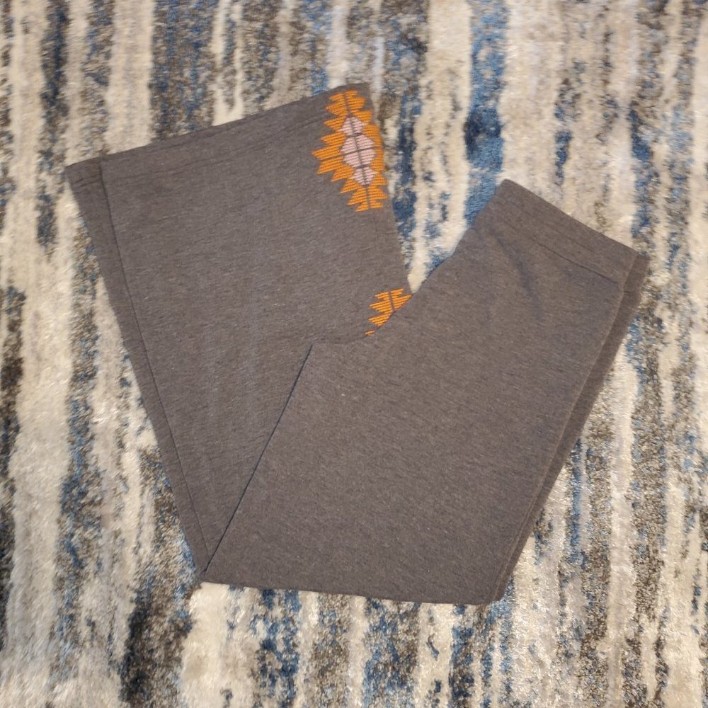 Cousin Earl Sweatpants || Embroidered Details || XS